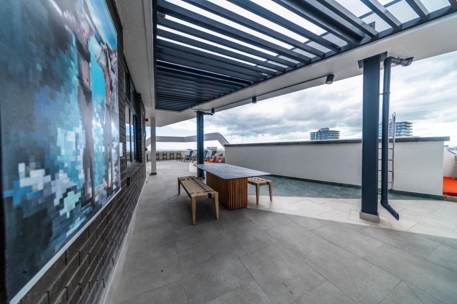 2 Bedroom Property for Sale in Sea Point Western Cape